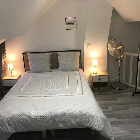 Douche Wc Cuisine, 10km De Paris, 2km Metro Homestay