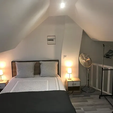 Homestay Douche Wc Cuisine, 10km De Paris, 2km Metro *