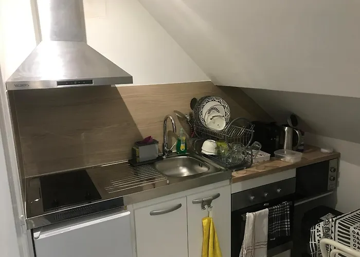 Douche Wc Cuisine, 10km De Paris, 2km Metro 홈스테이 *